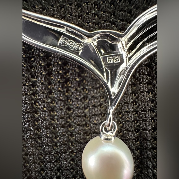 Authentic Mikimoto Pearl and Sterling Silver .925  16 in pendant necklace. - Picture 4 of 8